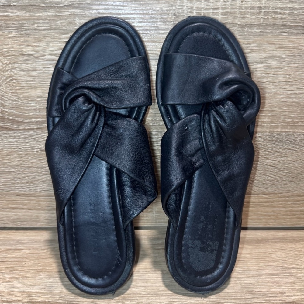 Everlane The Day Twist Slip On Sandals Black Leather Women’s Size 7.5 Flats - Picture 2 of 14